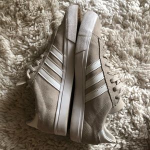 Adidas Samba beige size 8 women